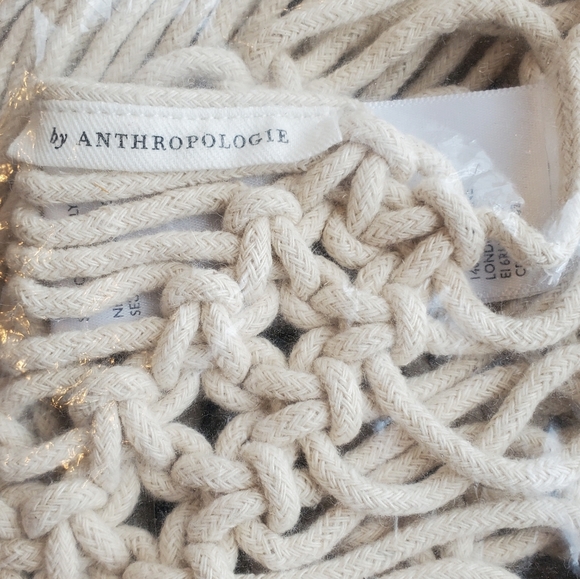 Anthropologie Deedra Macrame Table Runner - Picture 8 of 8